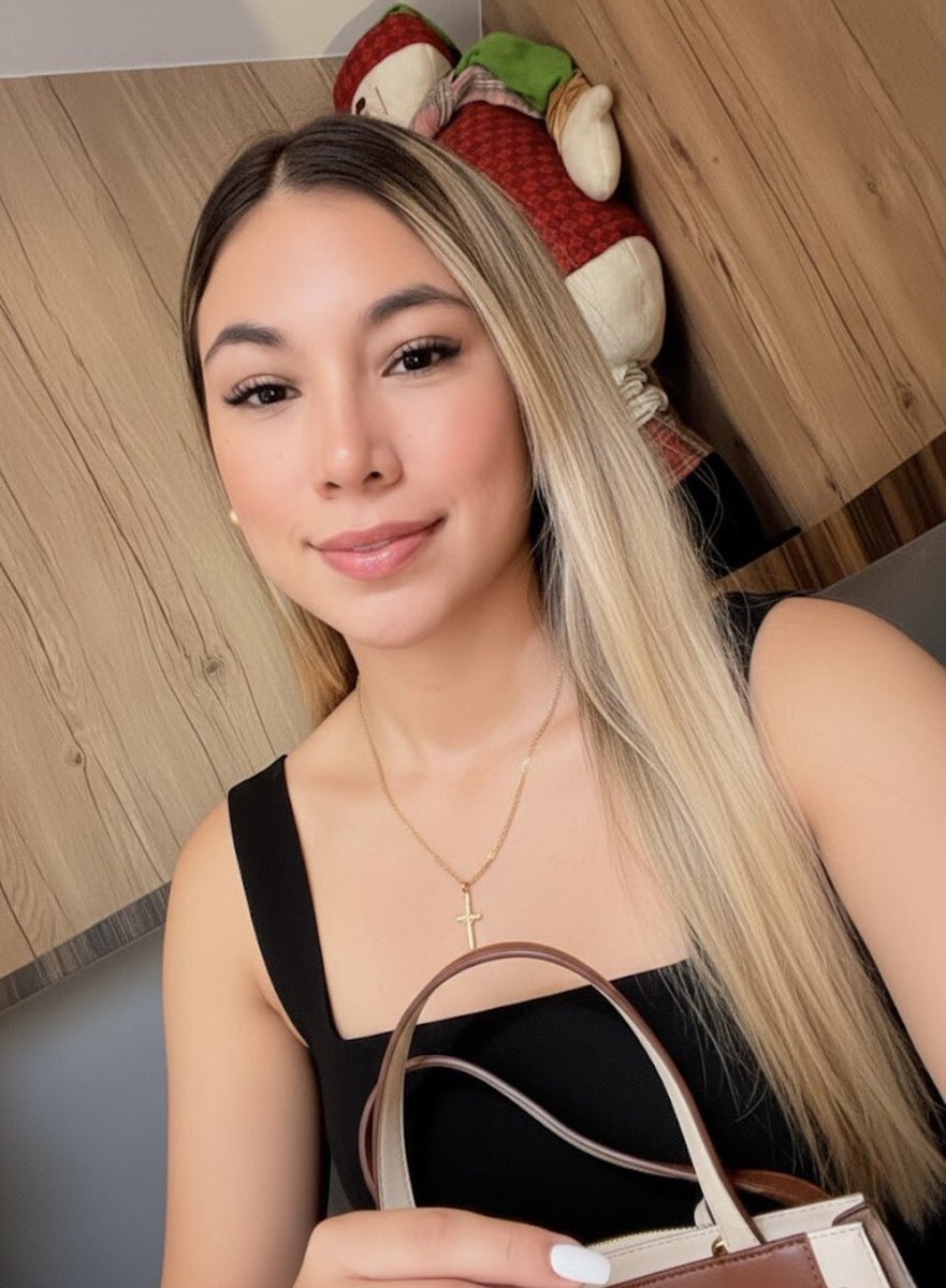 VaioletteNovak's tweet image. Buenas noches 💋