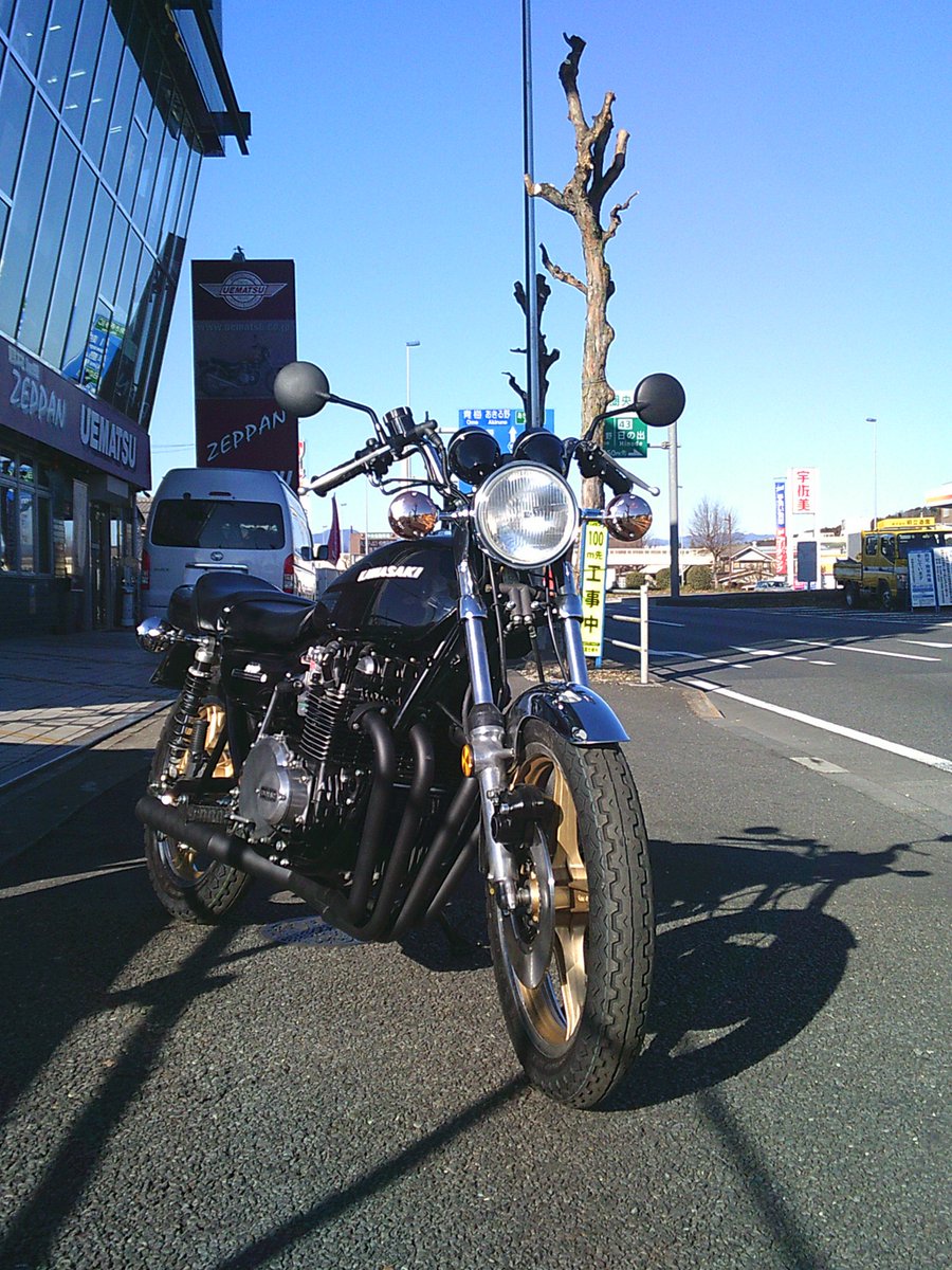 ZeppanUematsu's tweet photo. 1975 KAWASAKI 900 SUPER 4 Z1B
今週末のショールームへ、黒豆Z1が緊急入庫~っ!!
2025年最後の思い出作りは、「ウエマツ東京本社」ショールームで!
#在庫情報 #900super4 #z1b #z1 #黒豆z #黒豆z1 #カワサキ #バイク好きと繋がりたい
2.9%×150回ローン実施中!⇒ https://t.co/gFWtRySc2s https://t.co/iurAKTWohU