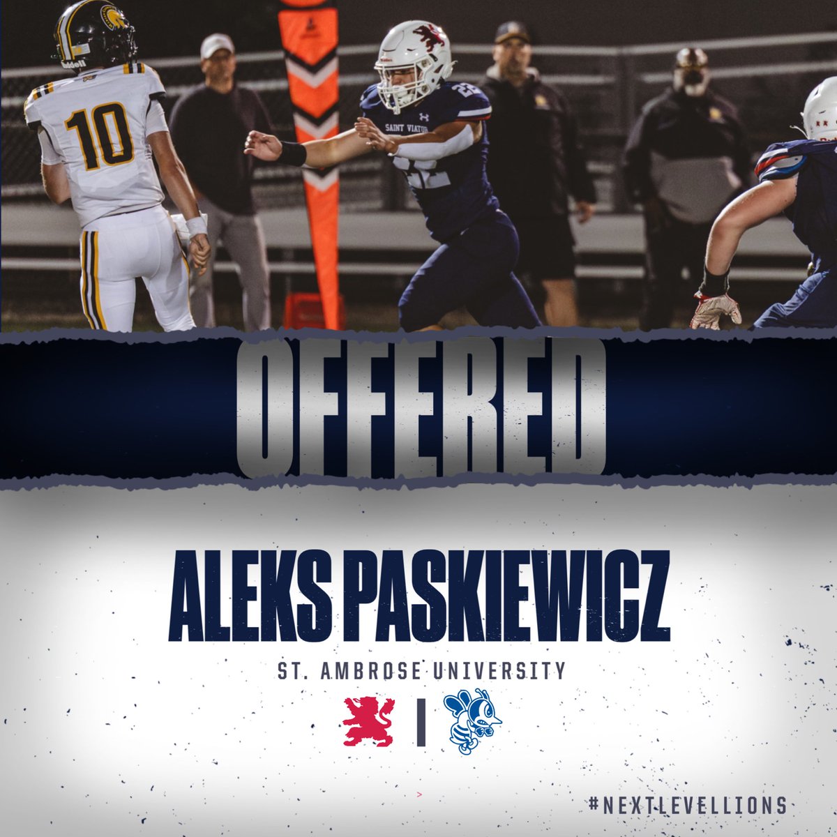 Saint Viator Football tweet media