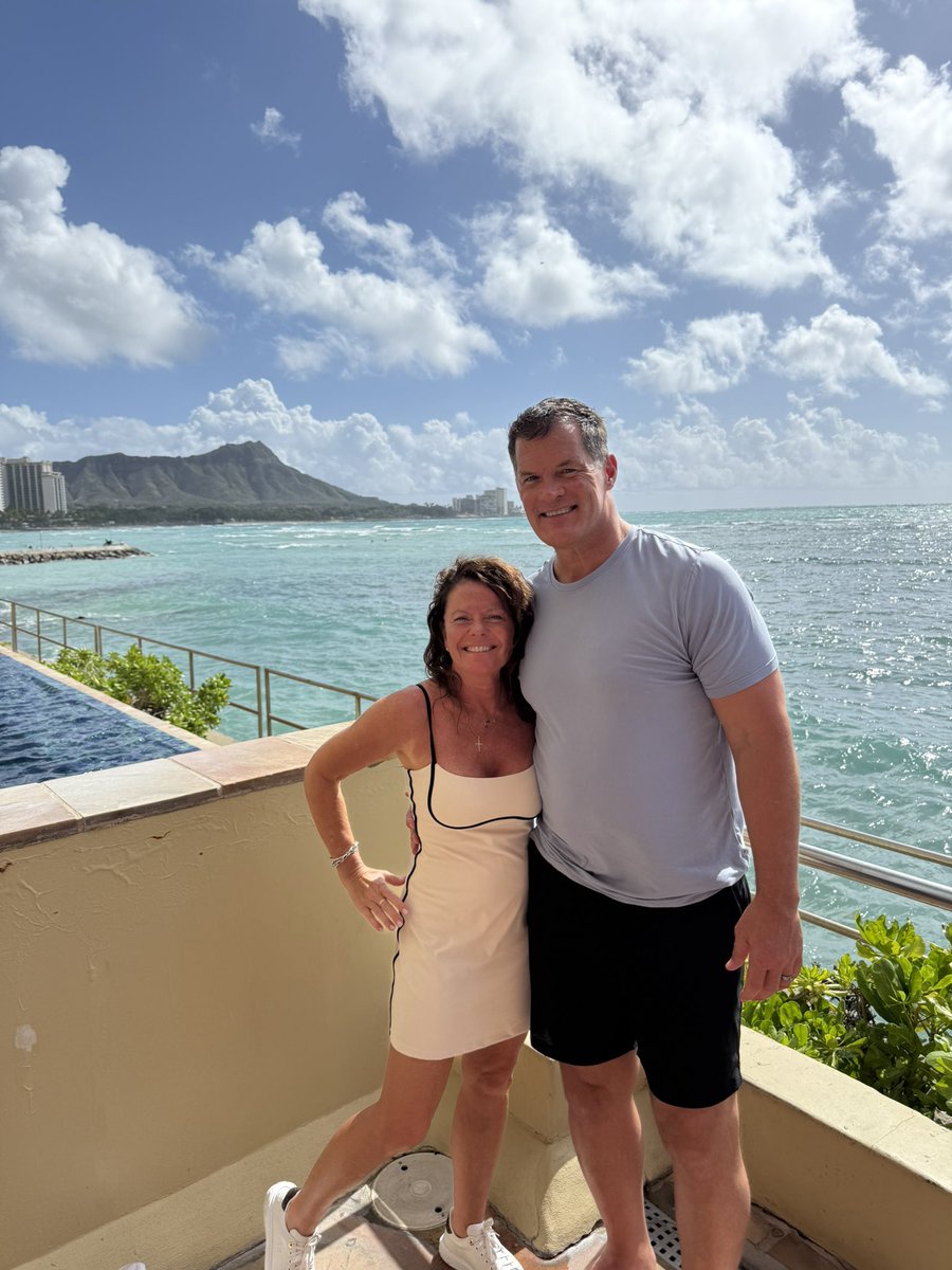 mlyons85's tweet image. ALOHA! 🤙🏻🏄‍♂️🌞