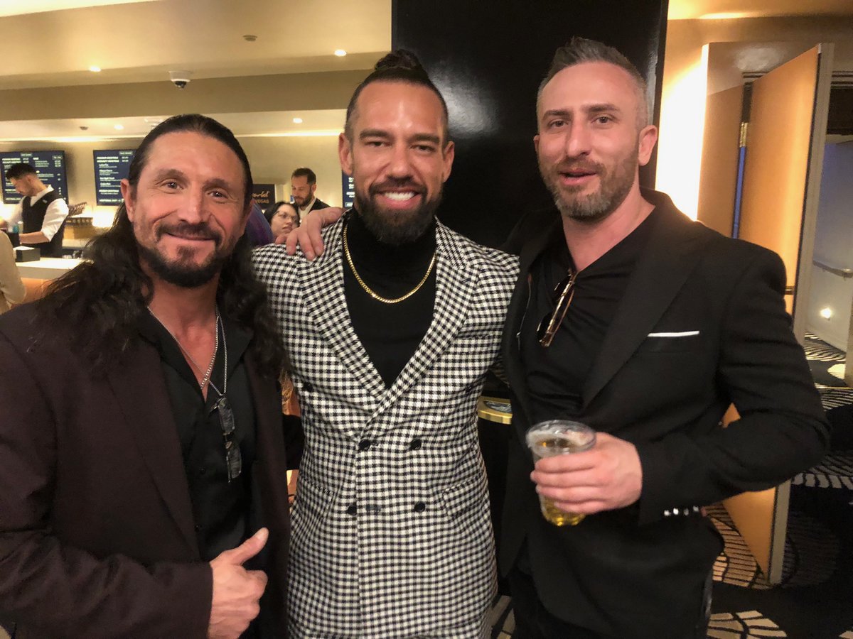 TOMMY GUNN Registered Trademark. tweet media