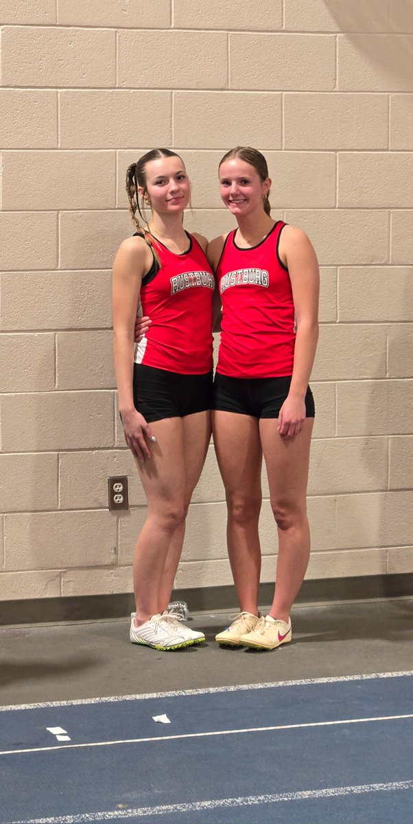 PiperRagland's tweet image. Heading into Christmas break like 🏃‍♀️💨 #multisportathlete #Slapper @gatorjack72 @d1fastpitch1 @CoastRecruits @DiamondAddicts @SportPrepX @MaxPreps @SBRRetweets @TopPreps @YAthletesF @NCAASoftball @SoftballDown @SoftbalAmerica @Sports @rustburg