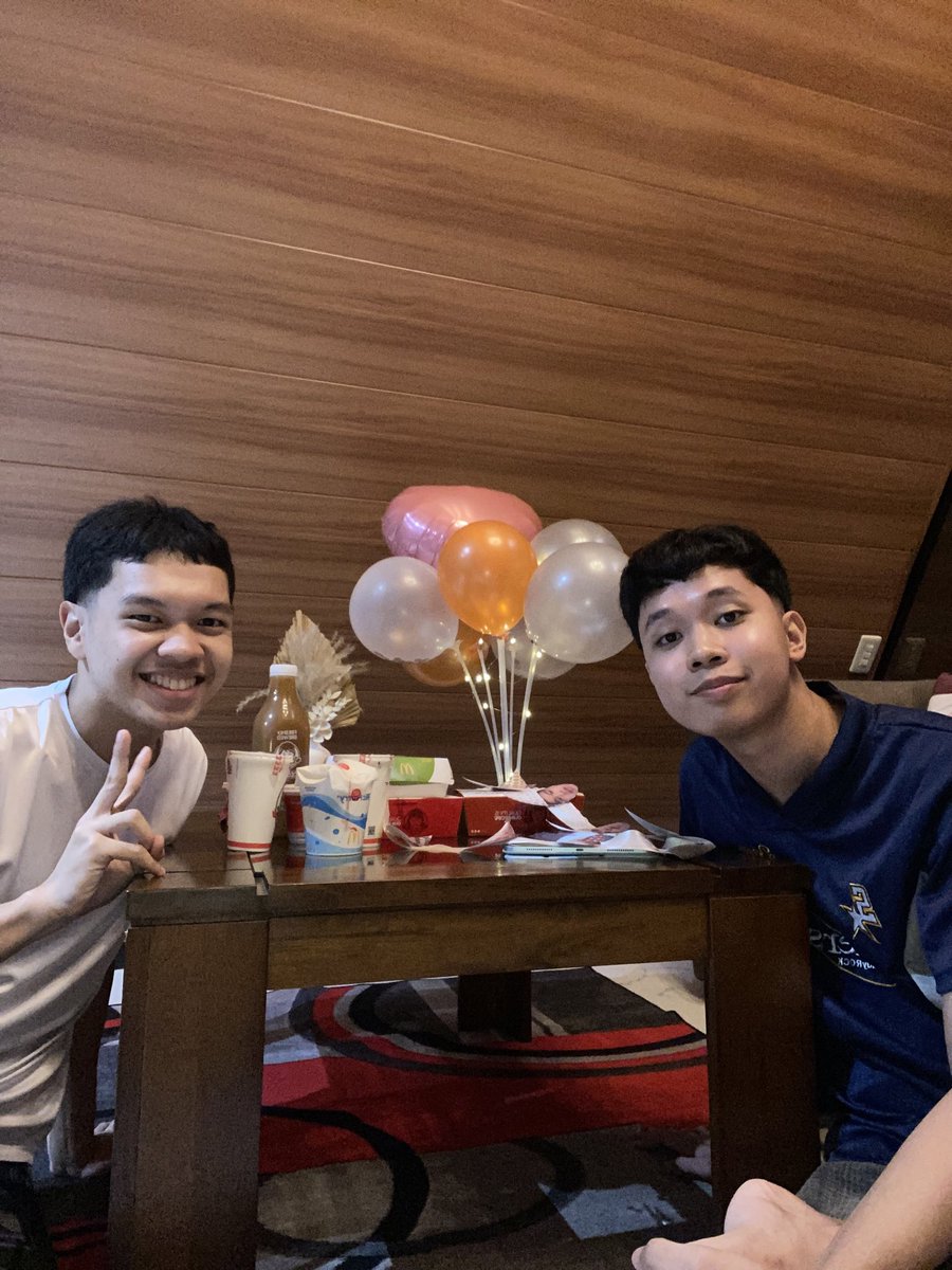 JonBryx's tweet photo. turned to 1 year ~ @rhaf_onofre kapunka https://t.co/3SzkFXCkX6