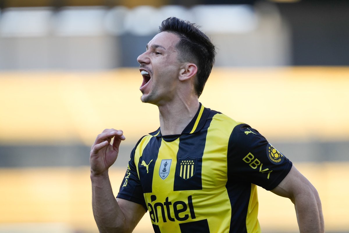 “Tuve una comunicación sola con Silvera. Hay muchas cosas en juego. No quiero darle mucha trascendencia al tema”

✍️ Jadson Viera AHORA en Vamos que Vamos por <a href="/ElEspectadorUy/">El Espectador Deportes 🔊</a>
 
📻 810 AM • 92.5 FM
▶️ youtube.com/live/BU9rWHeLT…