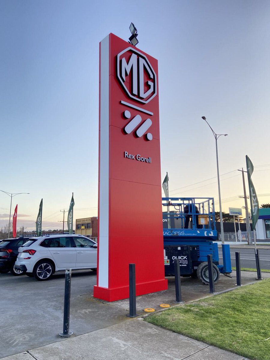 MM_Signage's tweet photo. External fascia and pylon signage - MG, Geelong, VIC #branding #signage #externalsignage #automotive https://t.co/vS4ff68cVY
