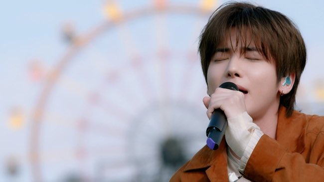 TXTChartData's tweet image. Key points to watch Epi 1 of Change Street : #TAEHYUN 

Epi 1 of "Change Street" showcases the beautiful moment when a song transcends language and touches the heart.On Epi 1 broadcast, TXT's Taehyun, the youngest member of the "Change Street" Korean team, opens his first busking…