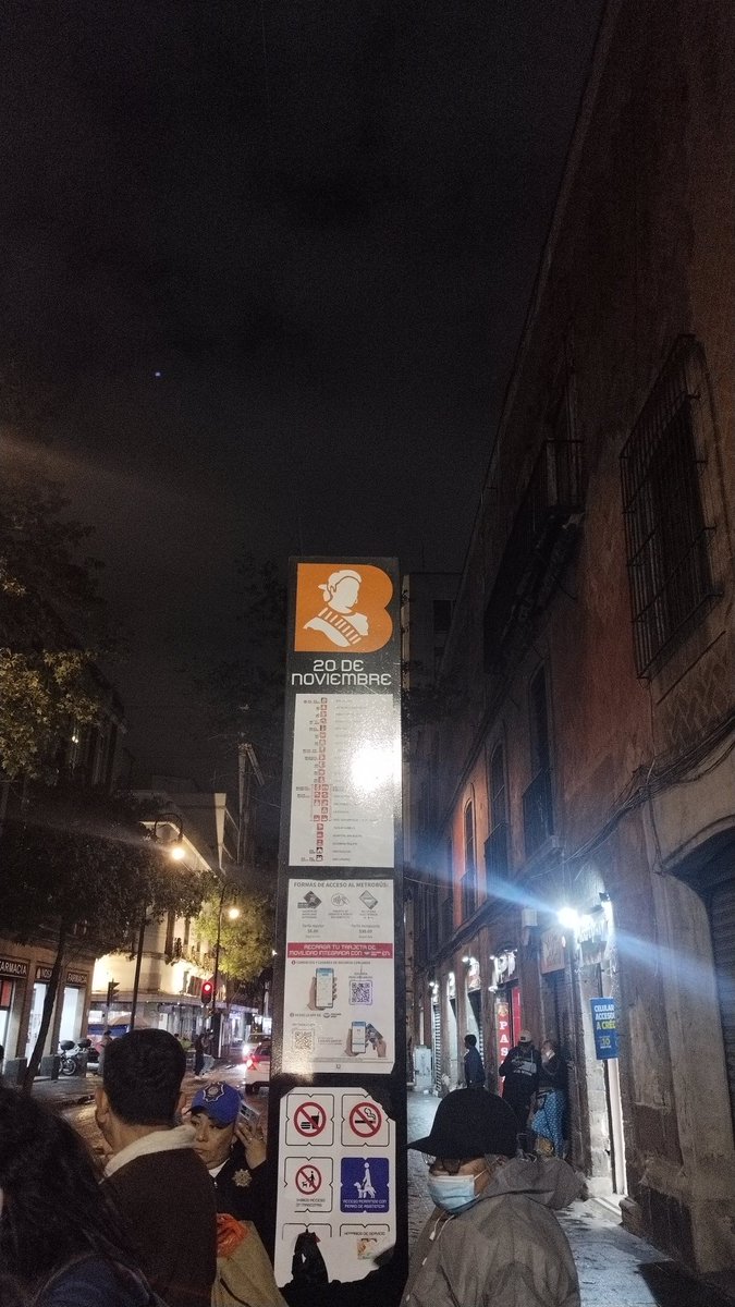 __brokn_boy_'s tweet photo. 40 minutos esperando que pase un @MetrobusCDMX  dirección Buenavista. https://t.co/dlOsey7td0