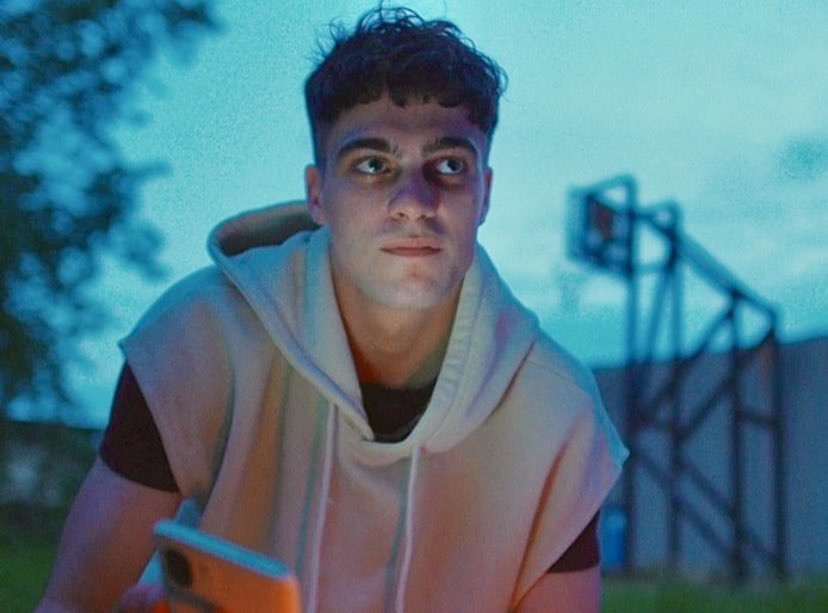 _comewhatmay's tweet image. quella cacata allucinante va avanti da quattro anni e questo gioiellino invece no, prisma sei stata luce non ti dimenticherò mai