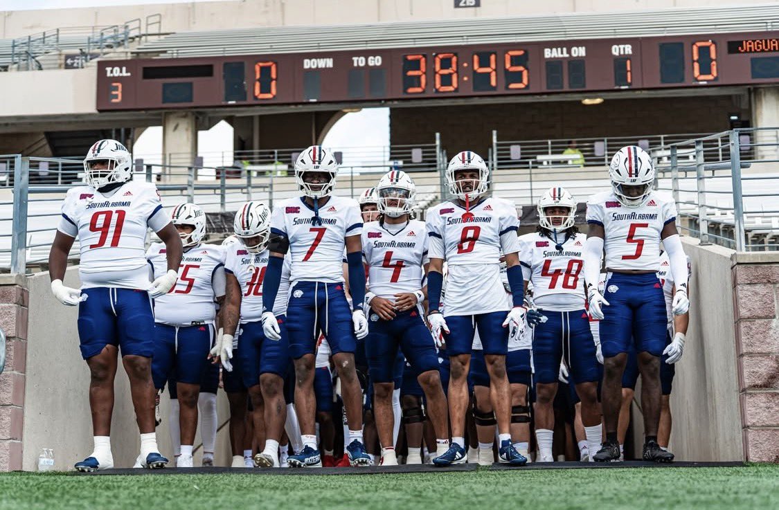 DilanWilliamson's tweet image. Blessed to receive my 5th Division 1 offer @SouthAlabamaFB !!