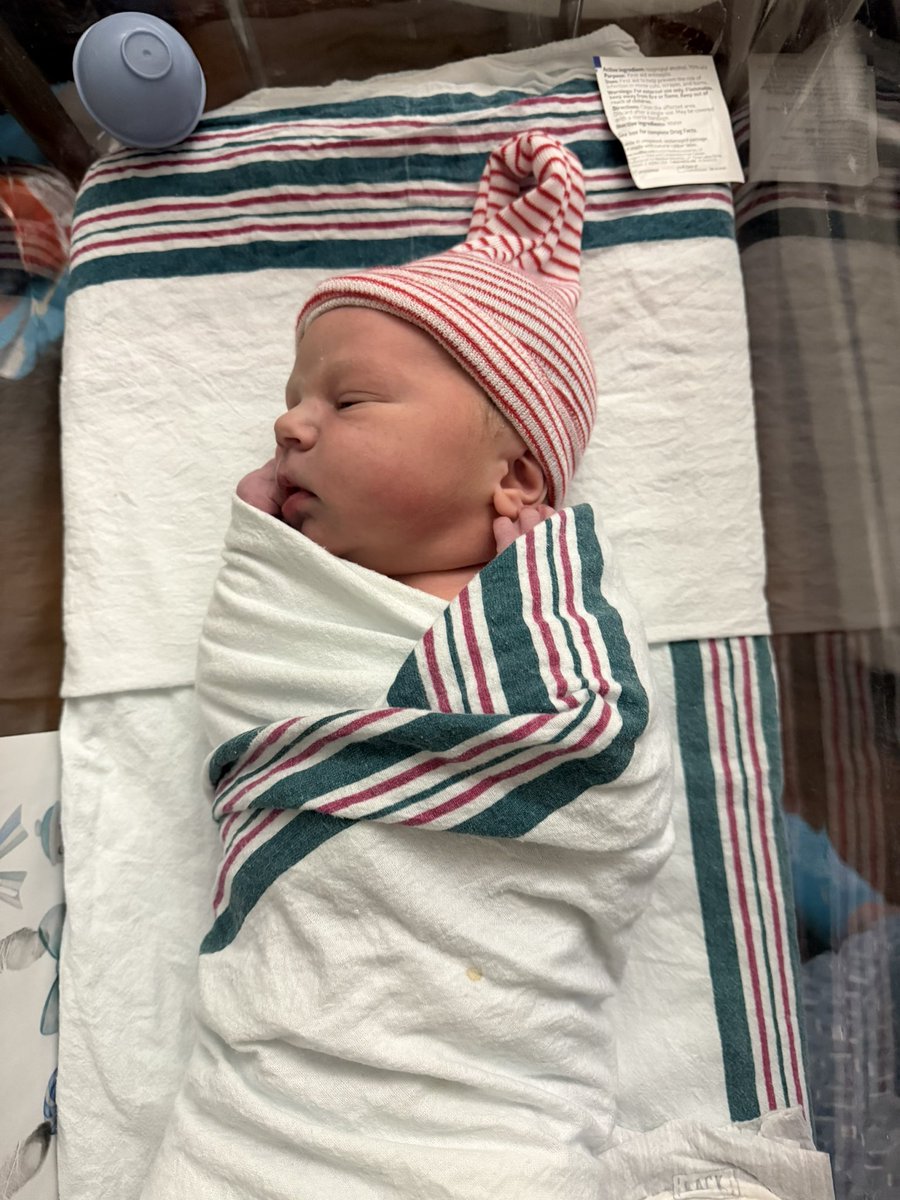 Our sweet new addition to the Agee fam!💙💙