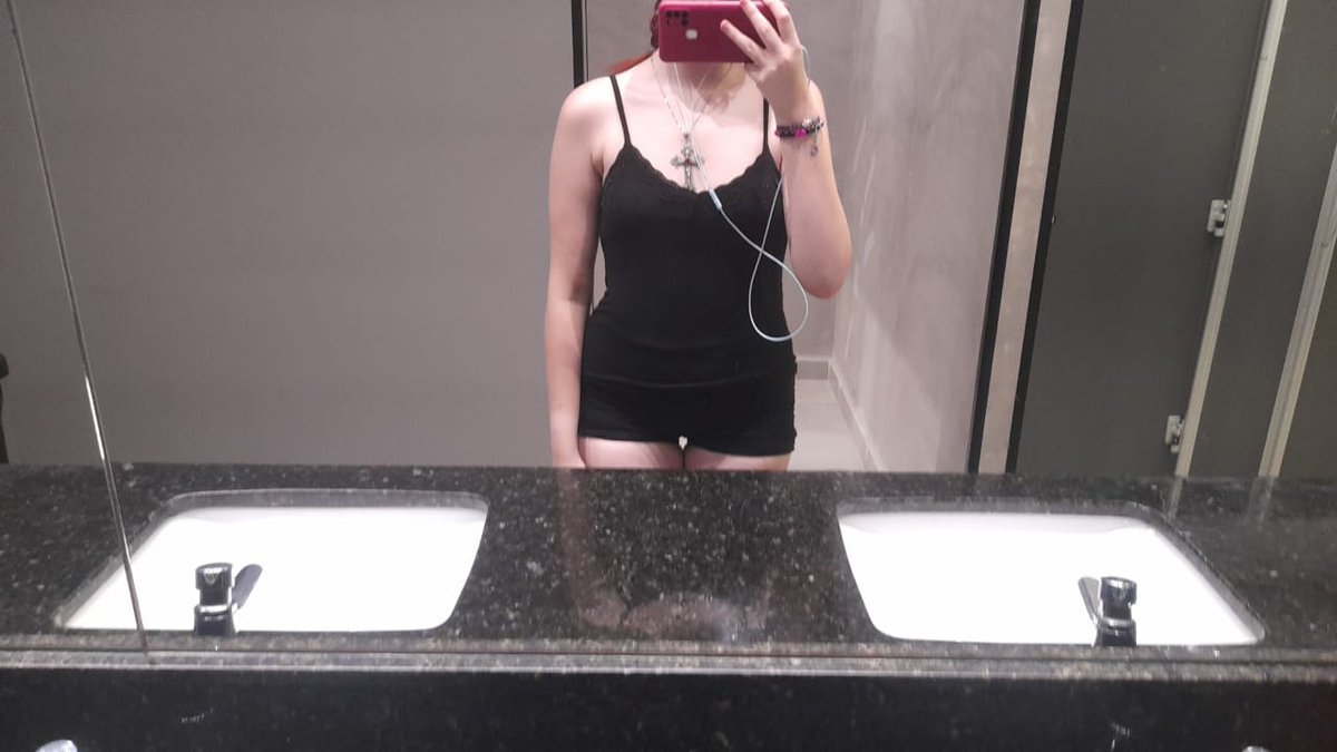 millabones's tweet image. bodycheck  !! 
depois de uma hora e meia de esteira