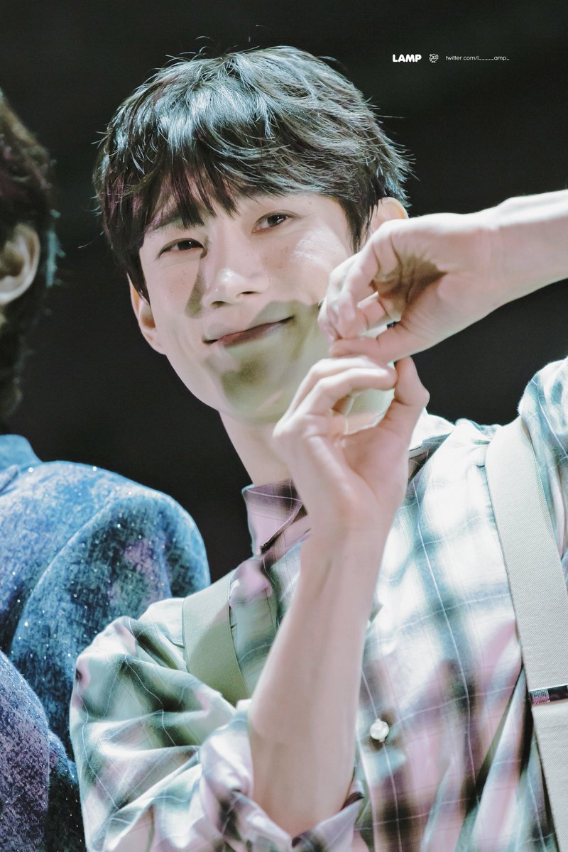 251217 #0528 공오이팔 타티네쇼 포토타임
#김서환 에기

052⑧