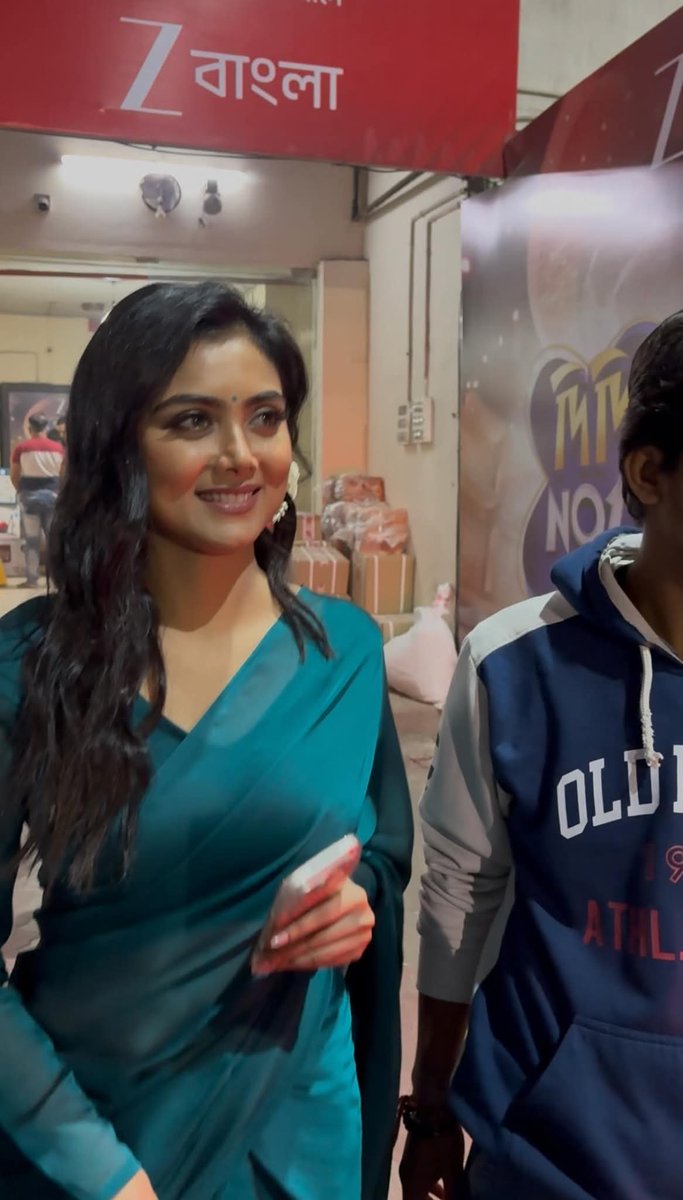 CineBuff2003's tweet image. আজ “দিদি NO 1”-এ ‘প্রজাপতি ২’-এর প্রোমোশনে উপস্থিত পুরো টিম 
#Projapoti2 #Dev #IdhikaPaul #AvijitSen #JotirmoyeeKundu #fblifestyle