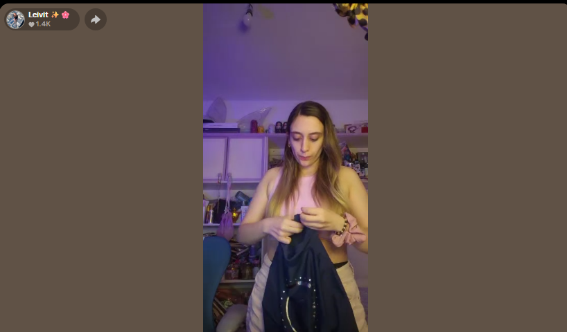 GLAMEDATA's tweet photo. ✨ Leivit está en vivo en Tik Tok 
https://t.co/MRZnoqHx1V https://t.co/ZXwWb4lOFn