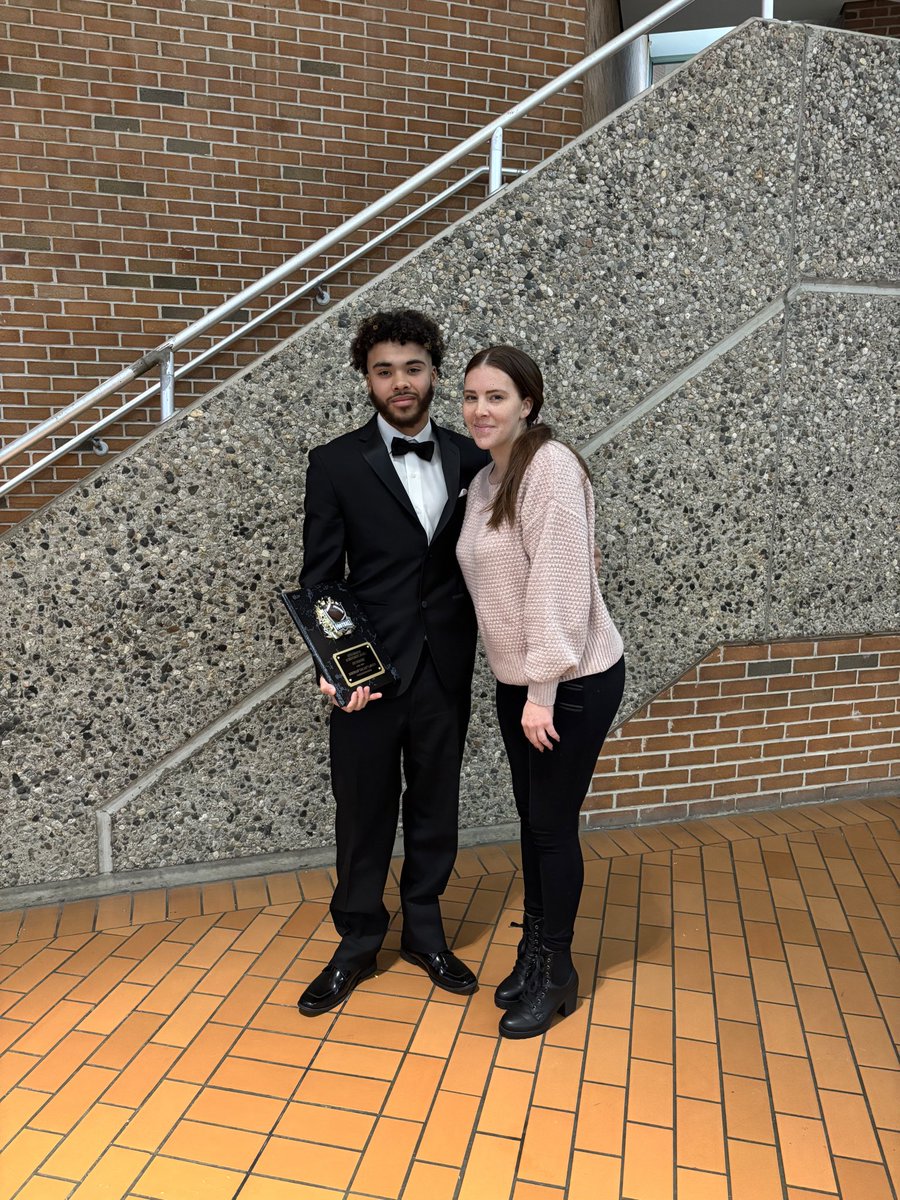 Jay jay Lawson tweet media