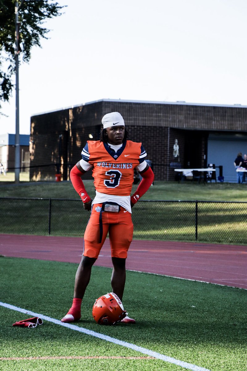 naz-island 4⭐️ tweet media