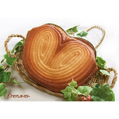 マリさんベーカリー ハート型パイのこんがりがま口 マリさんベーカリーとは】メロンパンのイヤーマフやハート型パイの