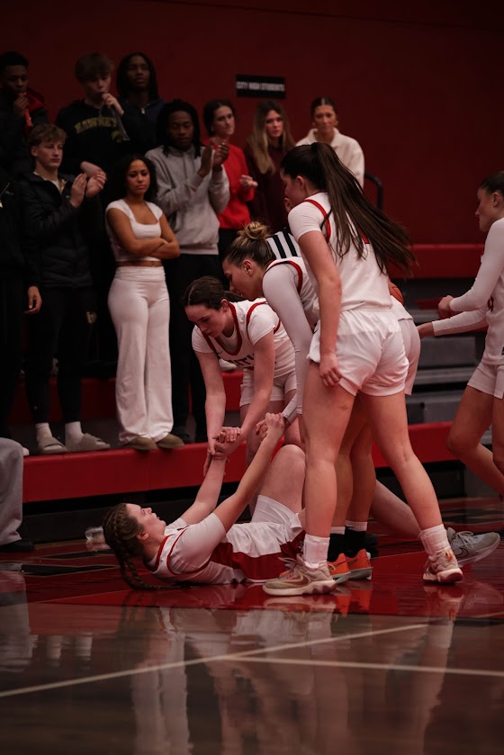 lbarnard20's tweet photo. Great teams have great teammates. https://t.co/sA28C4yolf