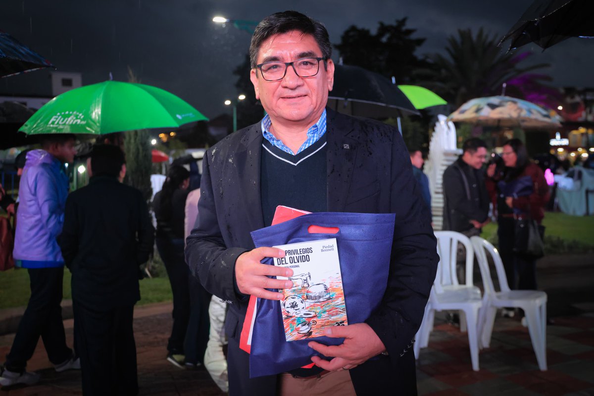 Desde Miguel Ángel Asturias hasta Alaíde Foppa, estas obras llegan hoy a las manos de nuevos lectores. Reafirmamos nuestro compromiso con la memoria histórica y el futuro de Guatemala. 
¡Gracias, Quetzaltenango!

#AlPuebloDignoSeLeResponde