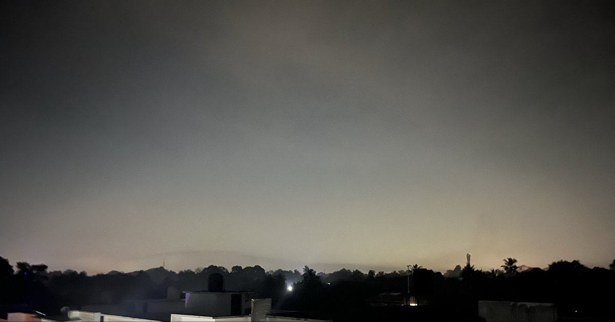 Umeshplr's tweet photo. Between night and morning, I found myself https://t.co/JAlpTrmNg5