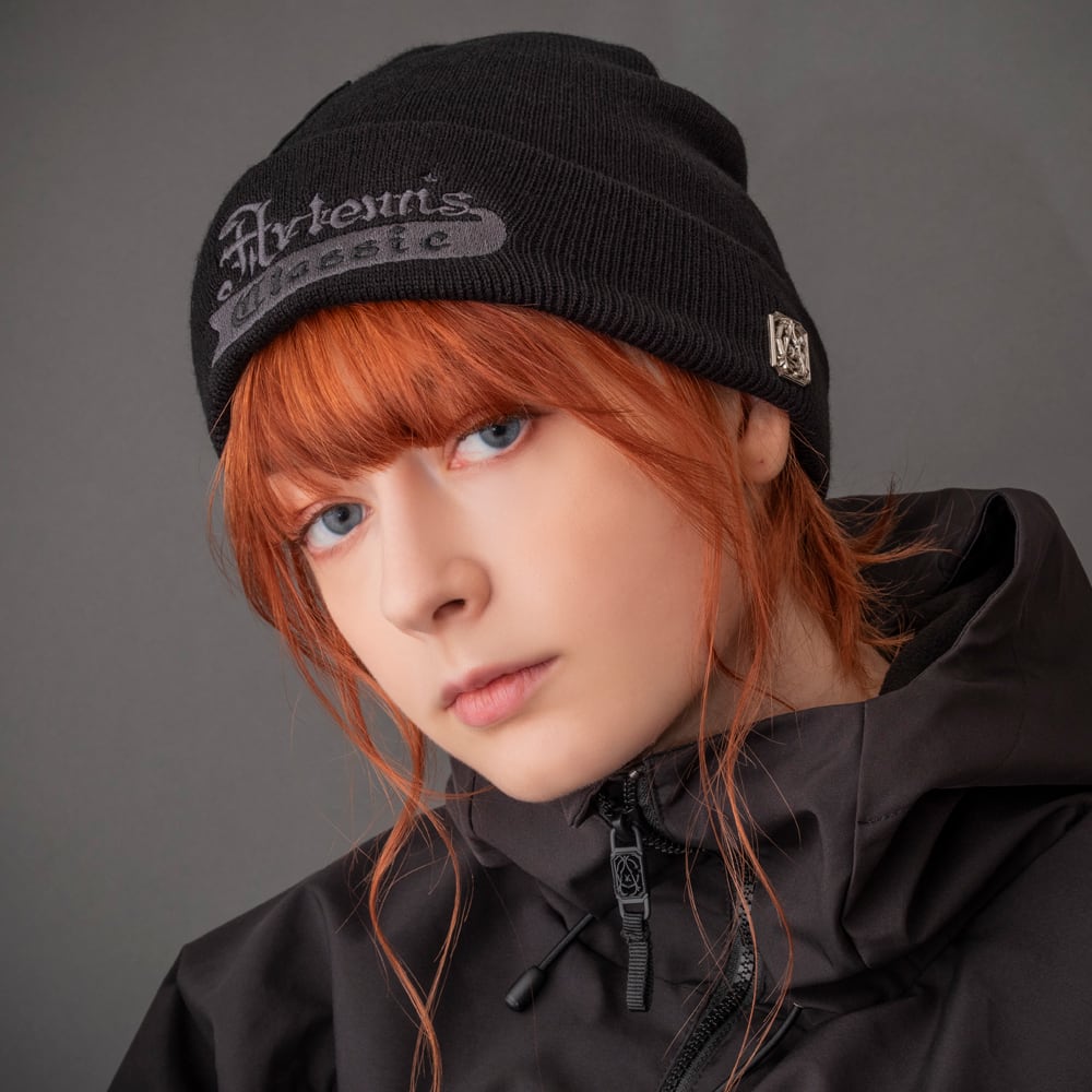 Artemis☆ ニット帽 群馬の風は冷たくて強いんだよ～💦風が強くて髪がメデゥーサみたいに