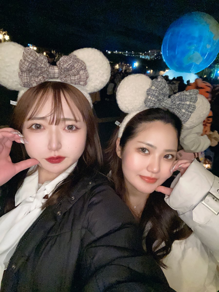 GROUNDestate07's tweet photo. 先日社員でディズニー行ってきました🎶
残り1週間駆け抜けるぞ〜！！ https://t.co/EEmRWPXyrj