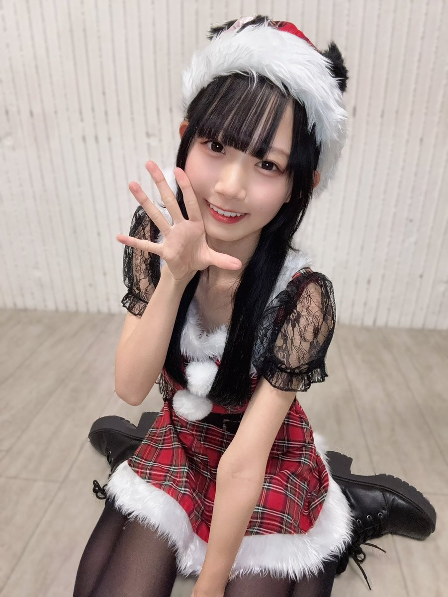 オンラインチェキのお知らせ】 12月のオンチェキはサンタコス着ます