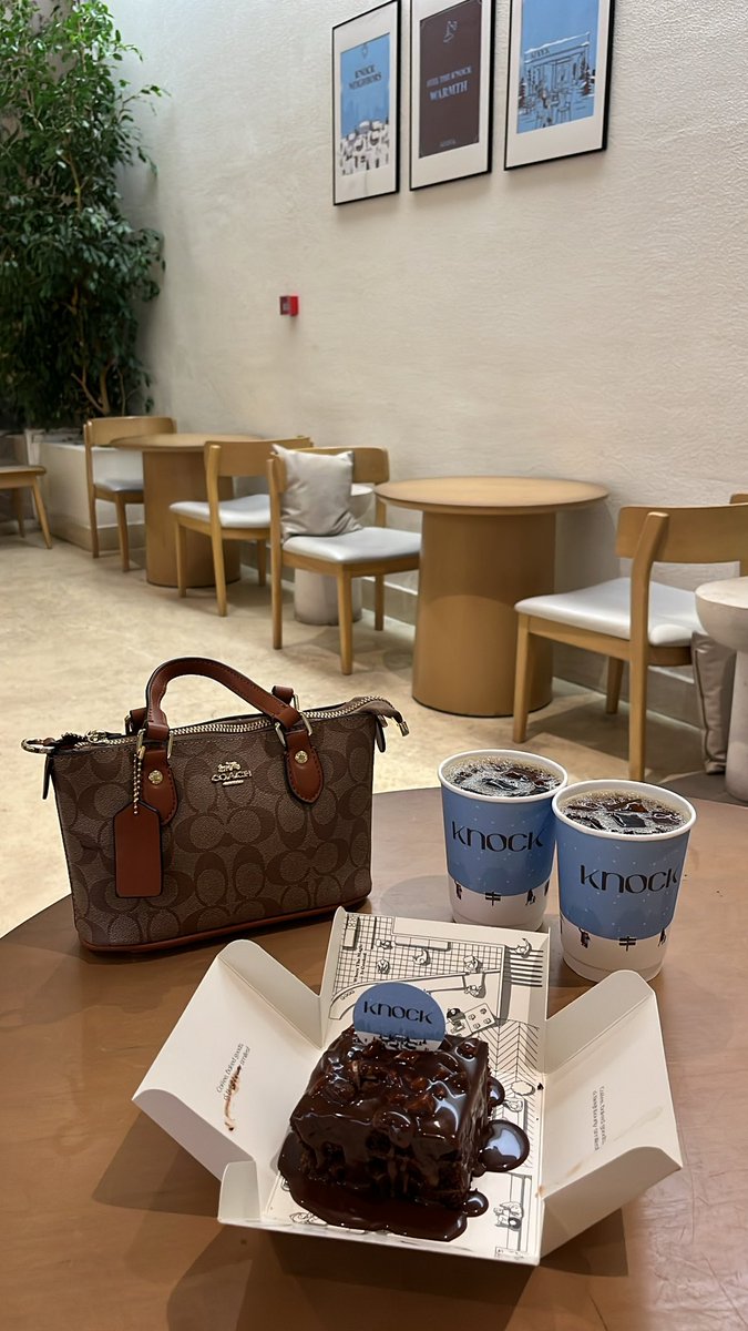 _so33_'s tweet image. احلى عطر صار من بعده ❣️.