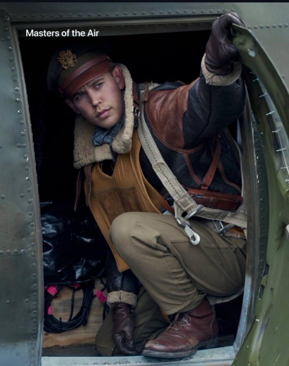 austheticss's tweet image. he was so gorgeous as Gale