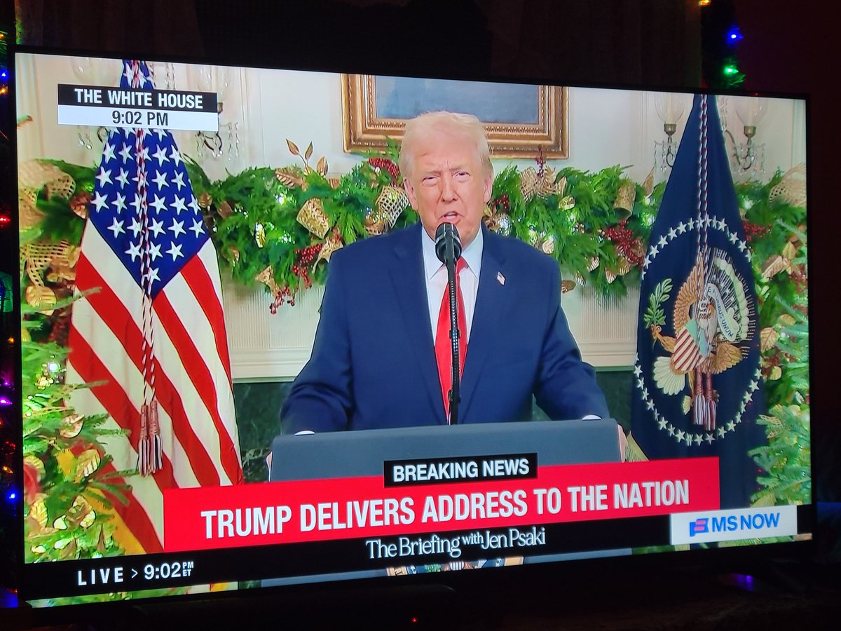 sheryl_monk's tweet photo. Calling this a #PresidentalAddress is an insult to Nixon, Reagan and GWB, 3 of the worst presidents ever. https://t.co/CMlmPIpodg