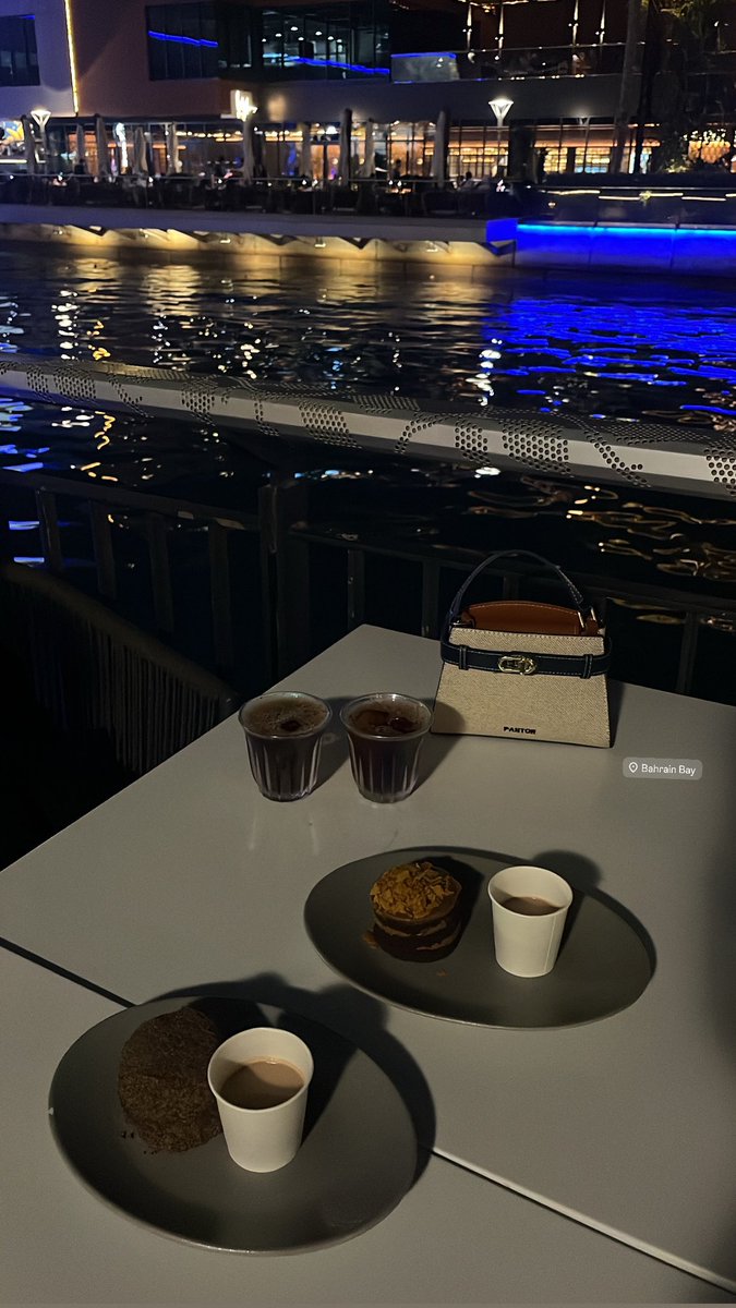 _so33_'s tweet image. 🇧🇭مع اعظم شخص ربي زرقني فيه ❣️.