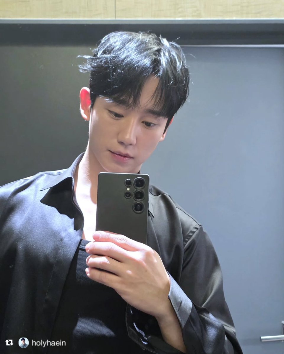 hiroeryue's tweet photo. 2025년 12월 15일 16:42
10th Anniversary 2025 FNC Kingdom 🎉
皆さんのおかげで幸せでした。

#정해인
#Jonghaein
#ﾁｮﾝﾍｲﾝ
#FNCKINGDOM2025🍄
@ActorHaein 
https://t.co/SZM6cqmglO https://t.co/VONohz1J8A