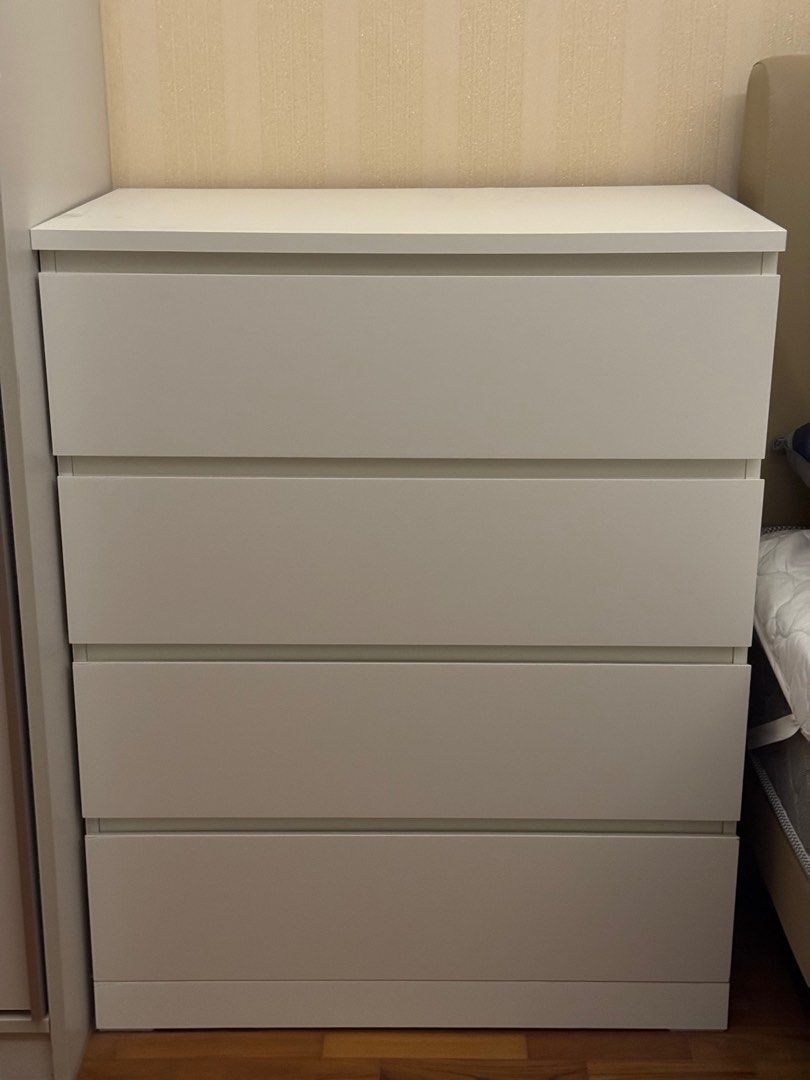 IN THIS ECONOMY… local furniture i dont regret buying:

    2jt-an            vs             500k-an(oren)