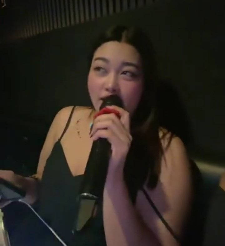 AWrenne7885's tweet photo. So ito pala mukha mong tngna ka, kung gaano karumi ang bibig mo, ganon din ang mukha mo, mas mukha ka pang pókpók sa totoo lang, sana sa ugali ka na lang bumawi. Kadiri ka. 🤮 https://t.co/1CIl1gJpX7