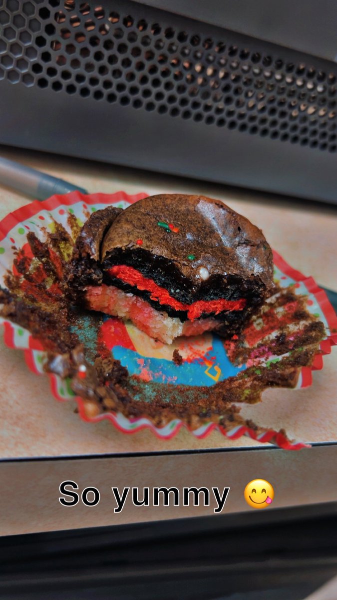 YoMeAng's tweet image. Oh yeah, Christmas party at work was great!! I look forward to it every year!