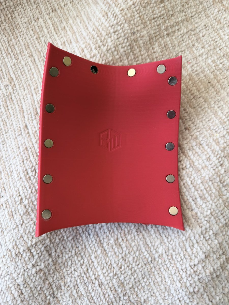 スコーチャー tweet media