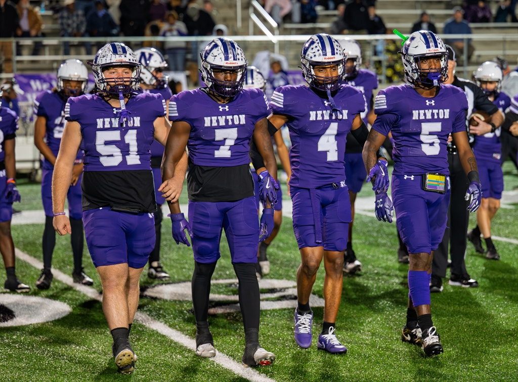 TaborisJoyceJr's tweet photo. #AGTG One Team One Dream One More Game! #NewtonEagles #NewtonvsWall #StateTitleGame #CowboysStadium #4MrLockdown @dctf @GPowersScout @MaxPreps @PrepRedzoneTX https://t.co/Hzx2oYcQZg