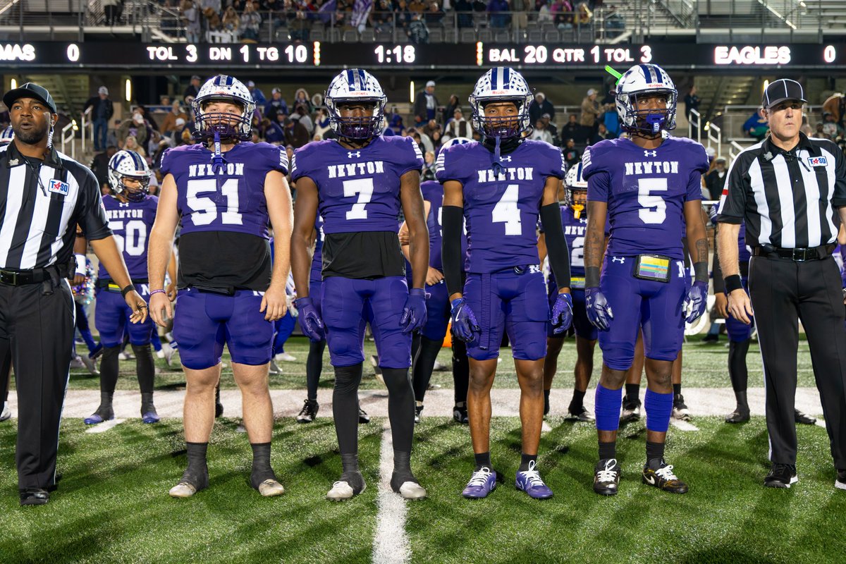 TaborisJoyceJr's tweet photo. #AGTG One Team One Dream One More Game! #NewtonEagles #NewtonvsWall #StateTitleGame #CowboysStadium #4MrLockdown @dctf @GPowersScout @MaxPreps @PrepRedzoneTX https://t.co/Hzx2oYcQZg