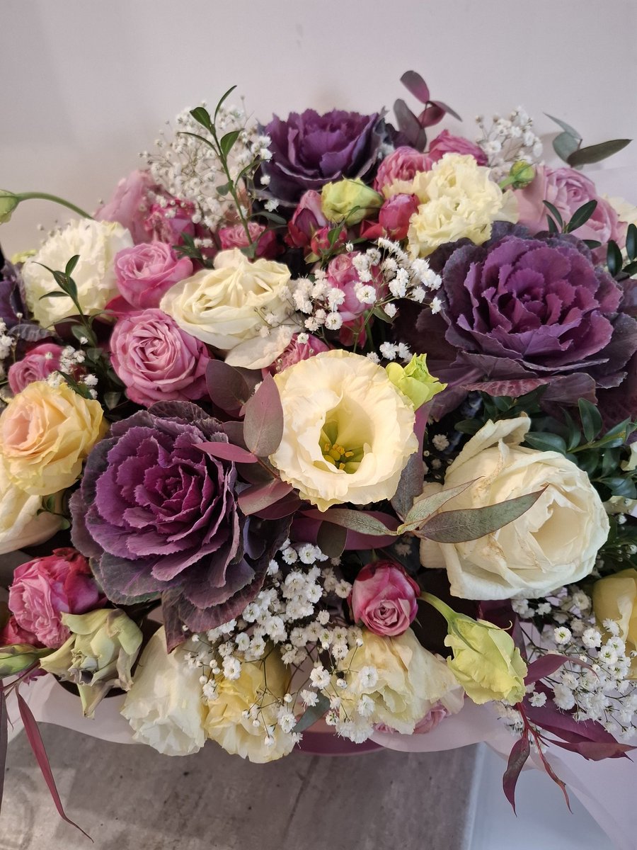 Спасибо всем за поддержку и поздравления! Мне это вчера очень помогло осознать, что ремонт кукухи надо продолжать, а не на самом деле всему пиздец, как мне кажется
И не такие метели в ебало летели. Прорвёмся!