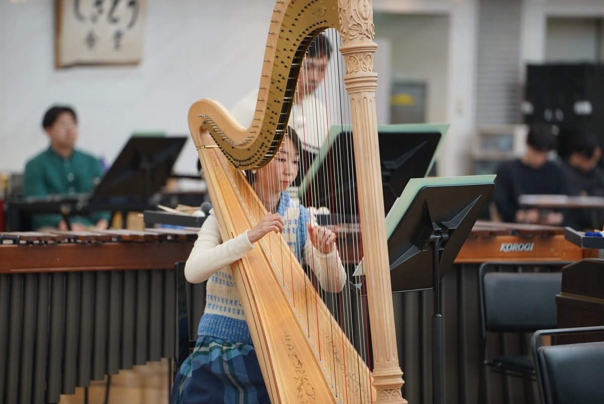 【いよいよ明日は #第九 公演！】
リハーサル最終日は4名のソリストと東京混声合唱団 <a href="/TokyoKonsei/">東京混声合唱団（東混）</a> の皆さんも合流していただきました♪
管弦楽と吹奏楽を熟知した保科洋氏による吹奏楽のための第九、新編曲初演は明日 #サントリーホール です！
皆さまお聴き逃しなく！
tkwo.jp/concert/others…
#TKWO