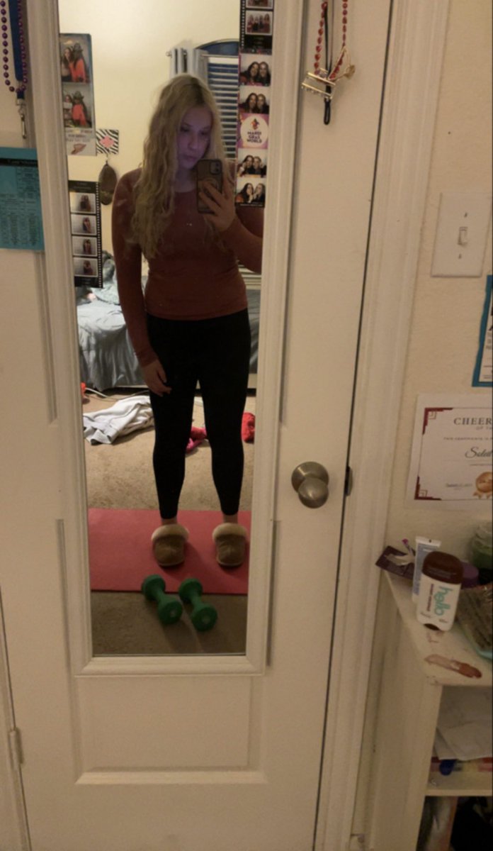 CuteFeetOnFleek tweet media