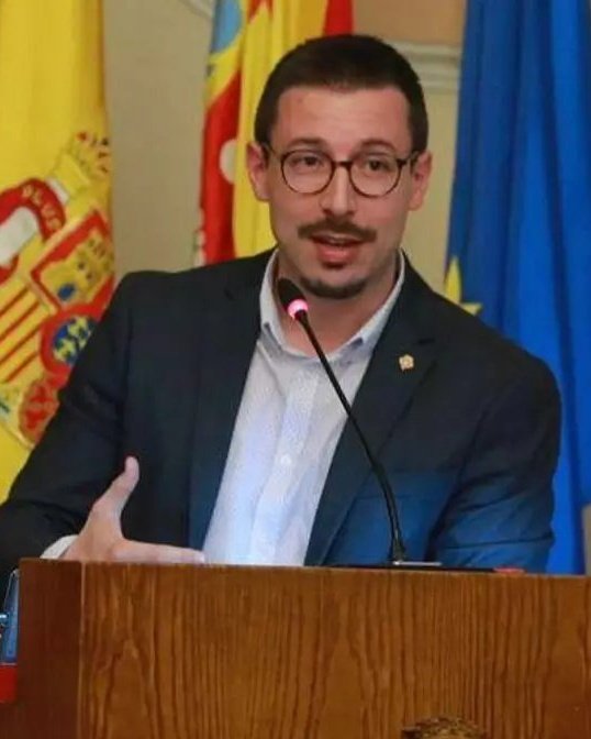 manelmarquez's tweet image. “La mujer que aborta podría haberlo decidido antes de tener el orgasmo que le provoca el hijo”

Alberto Vidal
El concejal de Vox y responsable del área de Familia e Infancia del Ayuntamiento de Castelló.
#machismo #fascismo #VOX