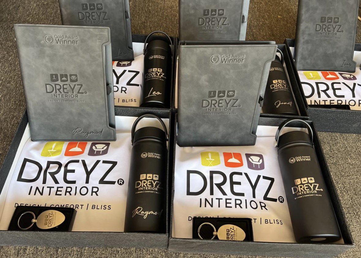 But it’s on paying carpenters where they draw a line. 

Dear Ugandan business owners, playing to the gallery (optics) won’t work when you aren’t paying your service providers. 

Again, Merry Christmas 😂