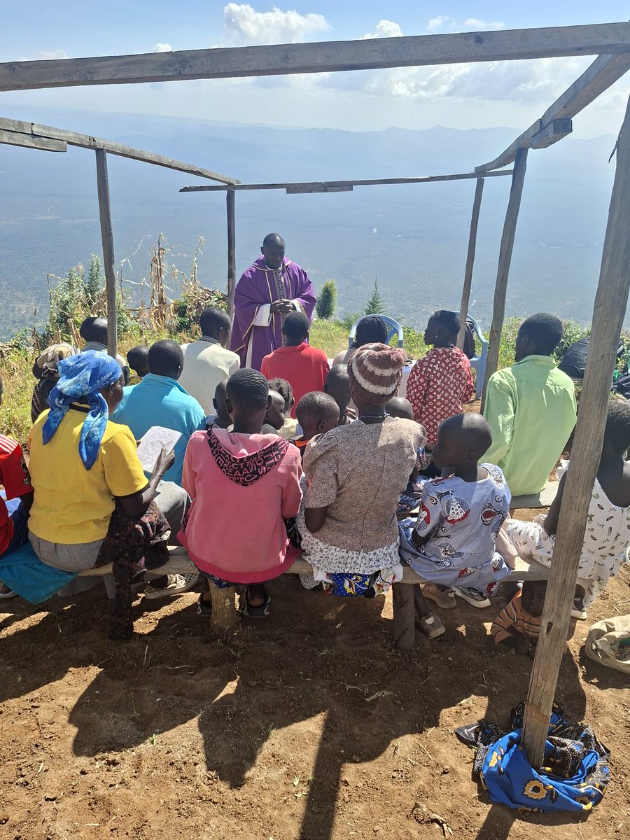 SemSabbato's tweet image. We were trying to agree on what name to name this church,  so we have settled with St. Teresa of Calcutta CatholicChurch, Tepkei Station. St. John Paul II came second. These two will be praying for us.