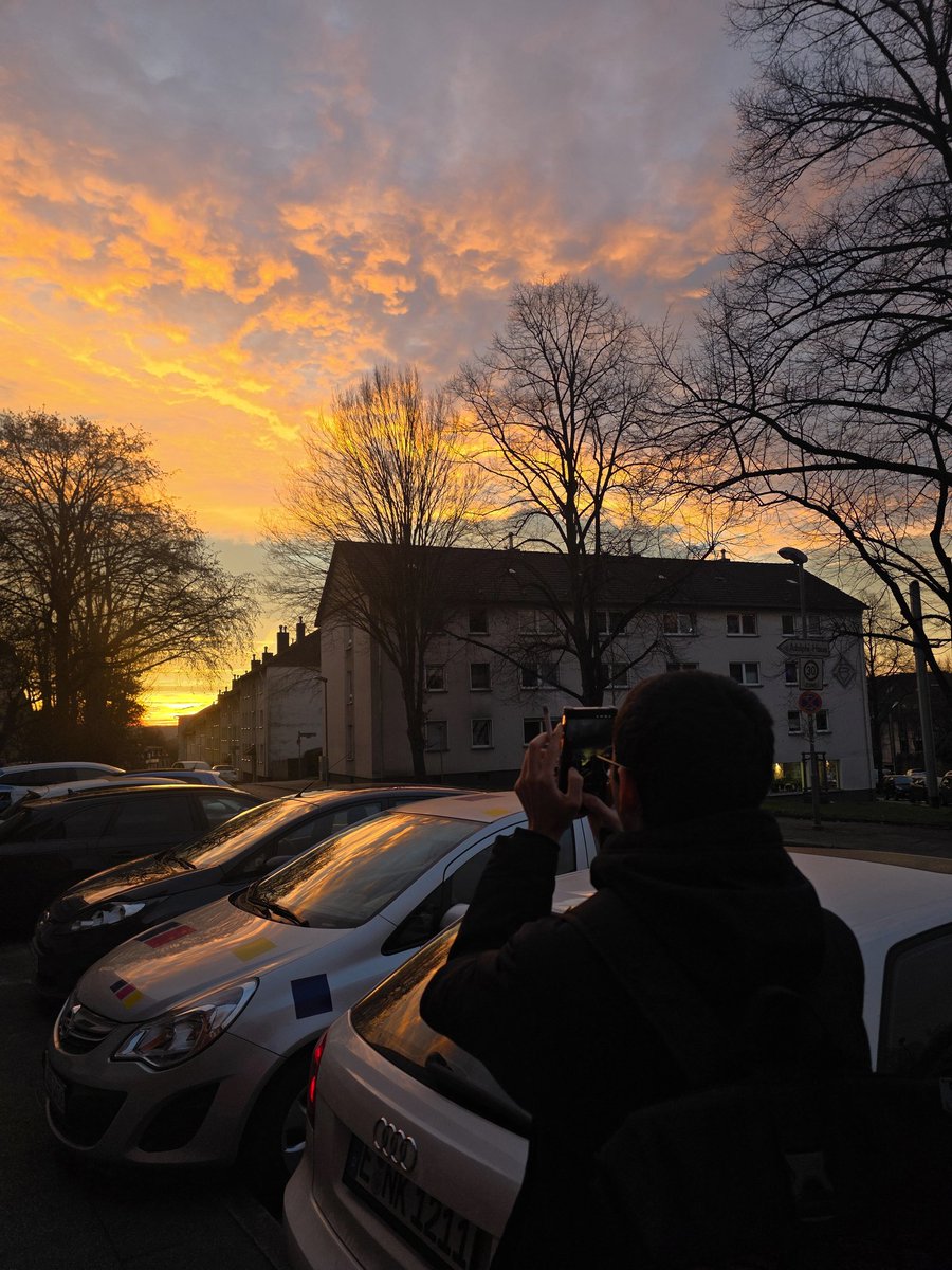 StarismaStudio's tweet image. Gm art loverss😍🔥
#SKY #GM