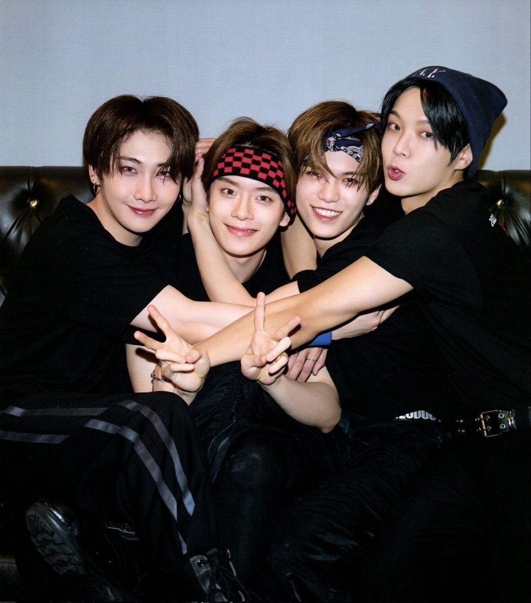 cheoeoa114016's tweet photo. 첫눈이 와 듣는데 호영이 랩 파트가 들려서 더 보고 싶네! 잘 지내고 있는 거지? https://t.co/O7WxRuecrI