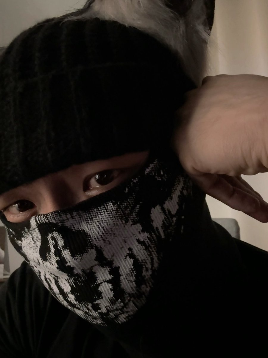 Raygussie tweet media