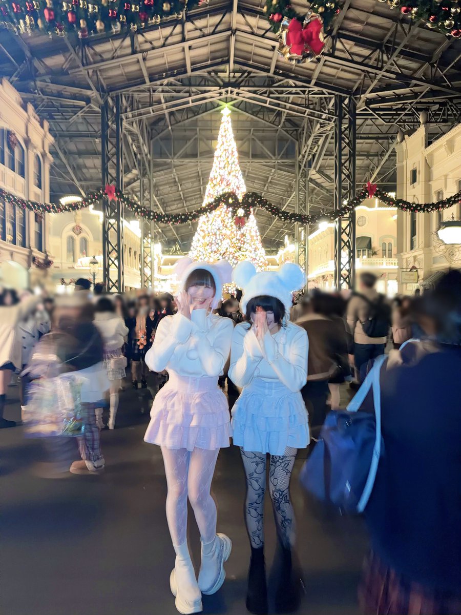 桃田とろ🍑🐟コミケ2日目東7ホールS41b (@toro_momomo) / Posts / X