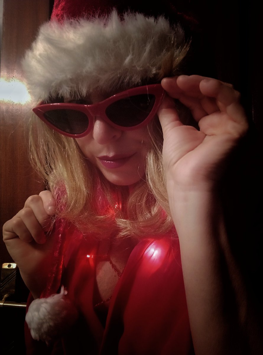 Me adelanto un pelín .....
 🎄🎄🎄Felices fiestas a todos🎄🎄🎄🎉🎉🎉🎉