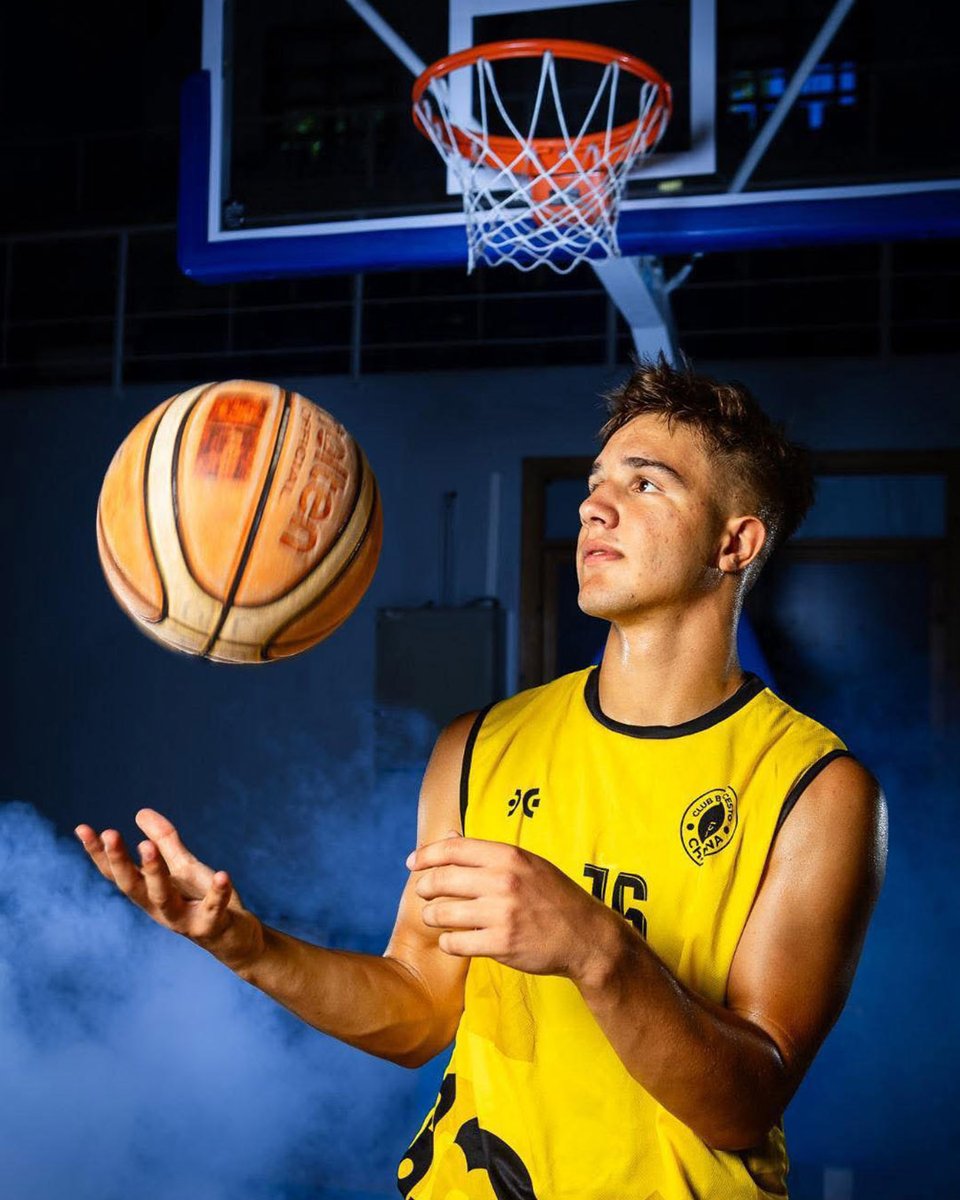 En Gañafote creamos desde cero, contigo.

✨Escuchamos, proponemos y diseñamos mano a mano para que tu equipación represente exactamente lo que eres.

¿Te unes a la familia GÑF? 🔗 ganafote.com